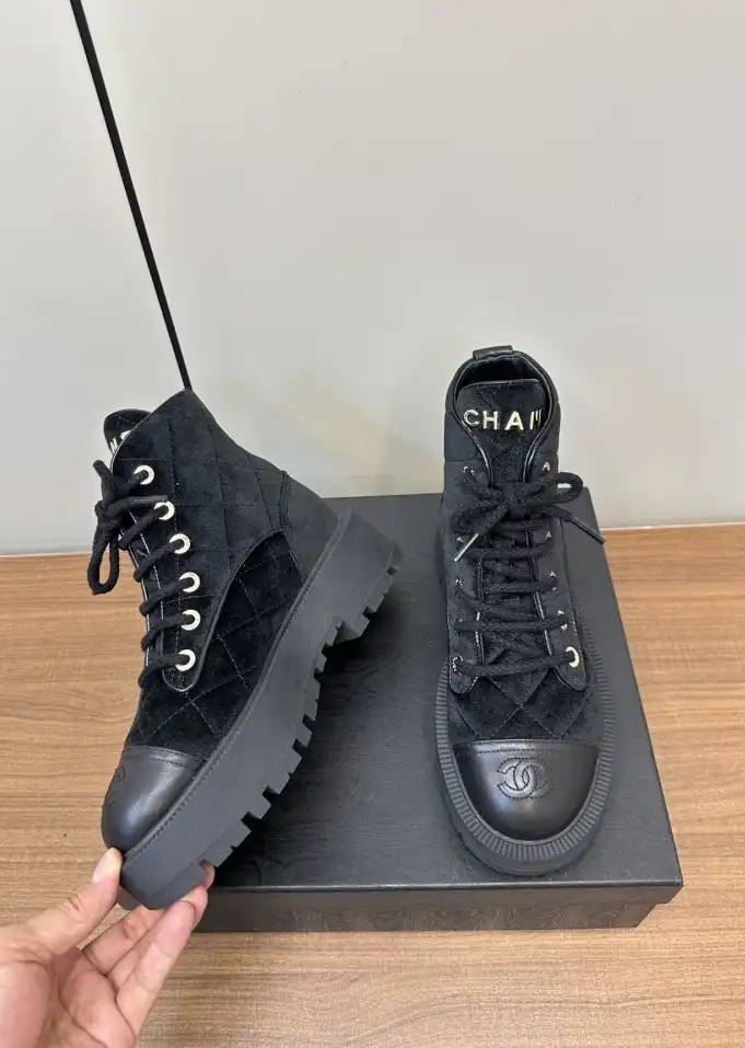 hype Chanel Boots