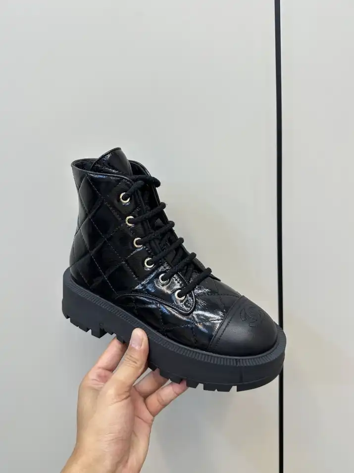 hype Chanel Boots