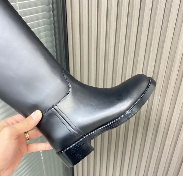 hype Chanel Boots