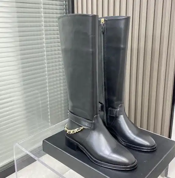 hype Chanel Boots