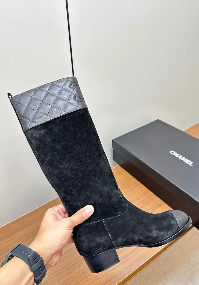 hype Chanel Boots