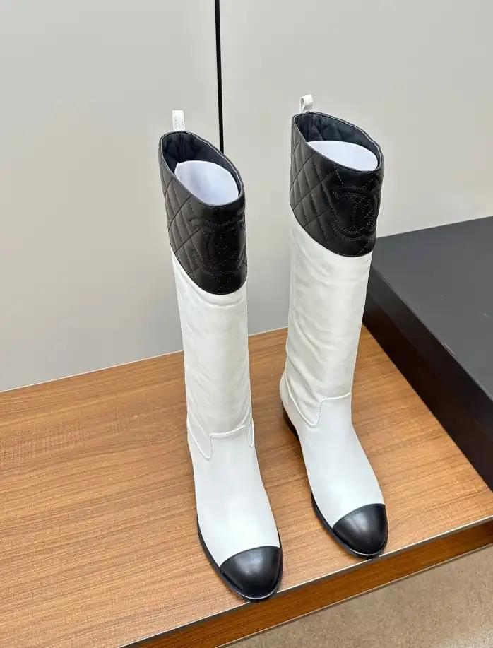 hype Chanel Boots