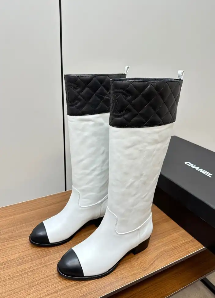 hype Chanel Boots