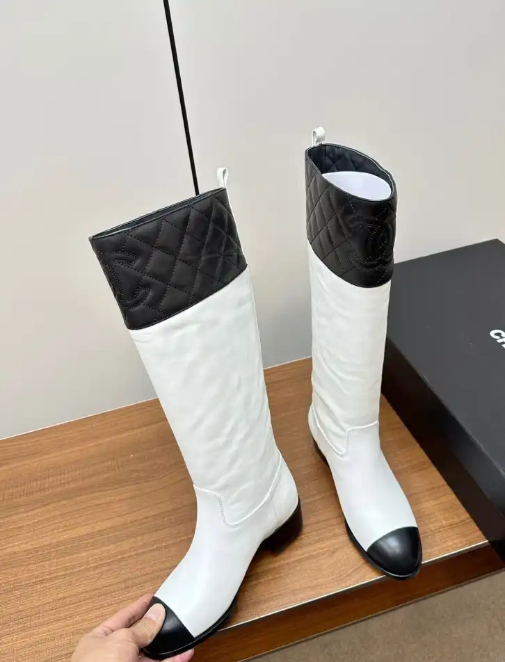 hype Chanel Boots