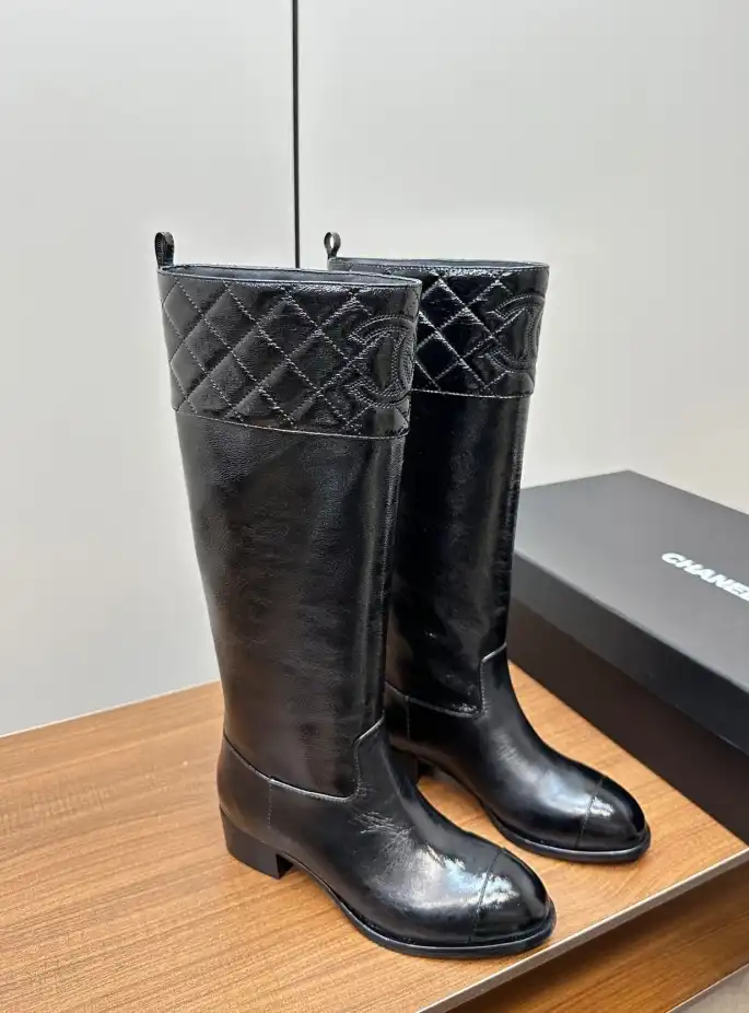 hype Chanel Boots