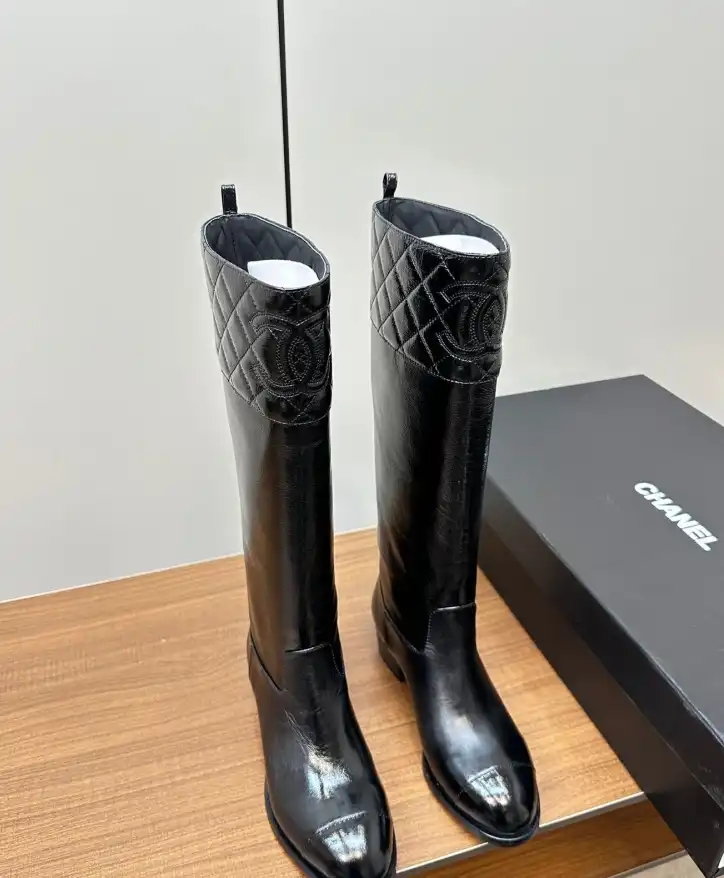 hype Chanel Boots