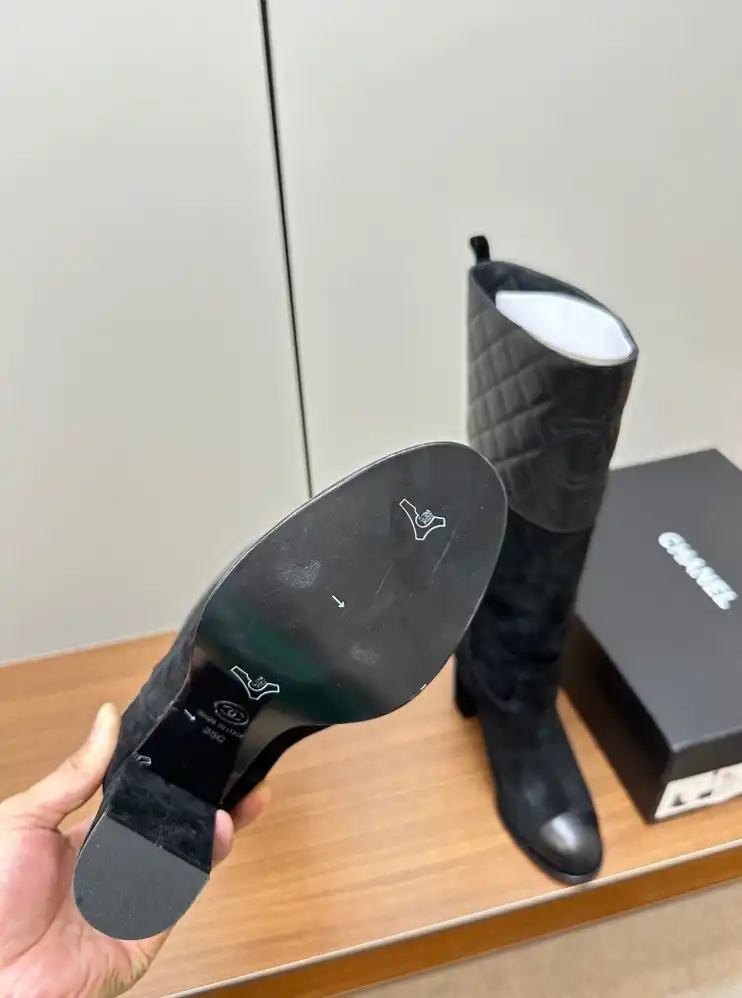 hype Chanel Boots