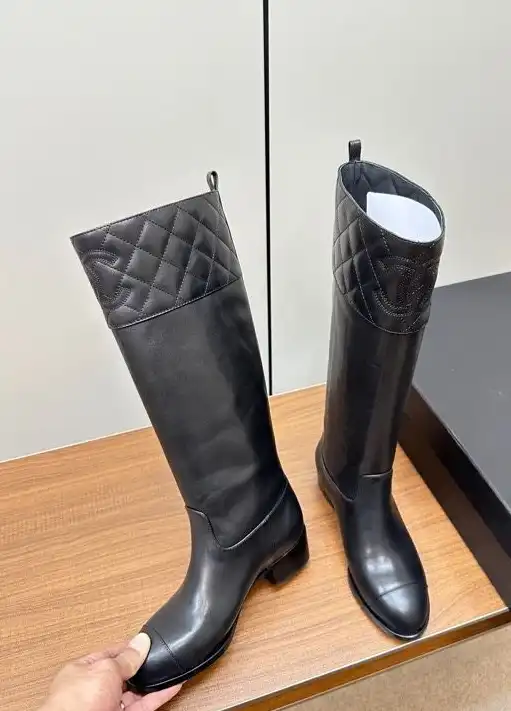 hype Chanel Boots