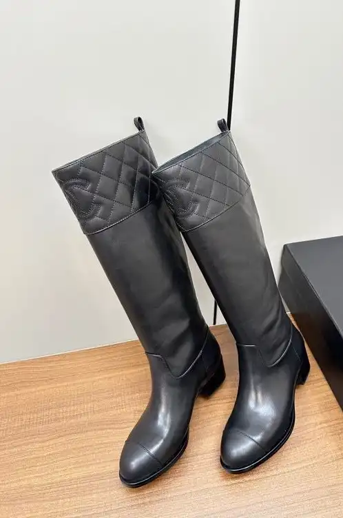 hype Chanel Boots