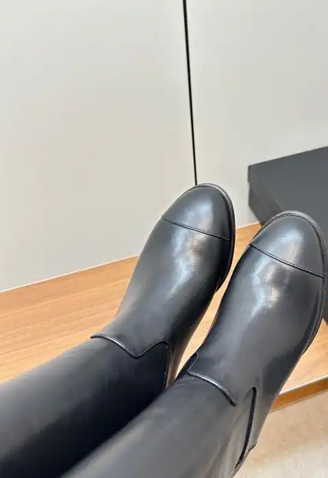 hype Chanel Boots