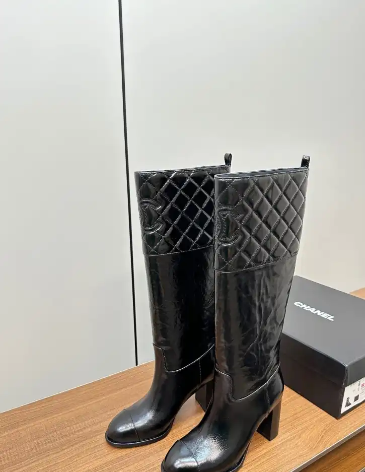 hype Chanel Boots