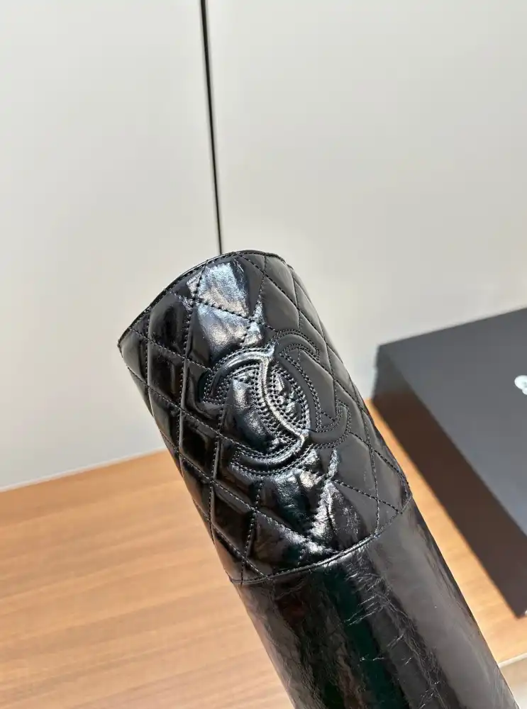 hype Chanel Boots