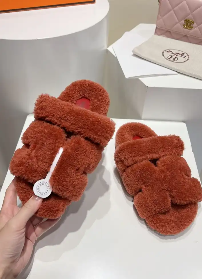 hype Hermes Slippers