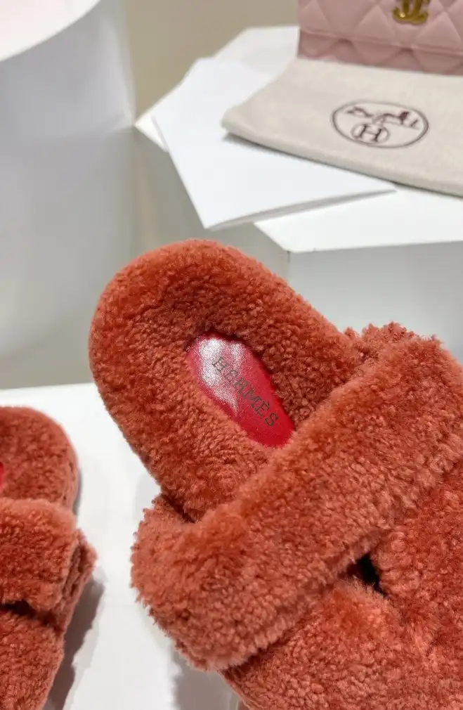 hype Hermes Slippers