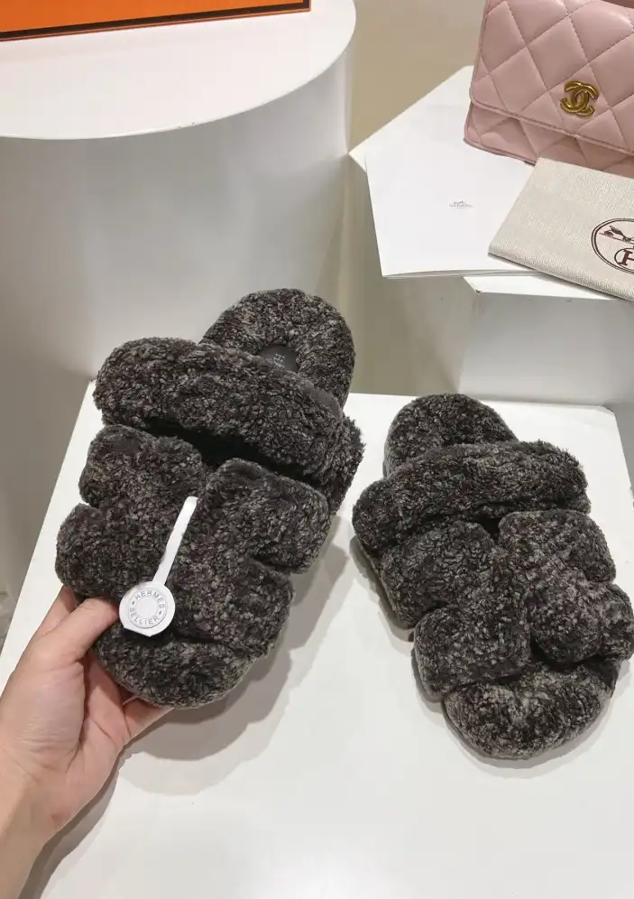 hype Hermes Slippers