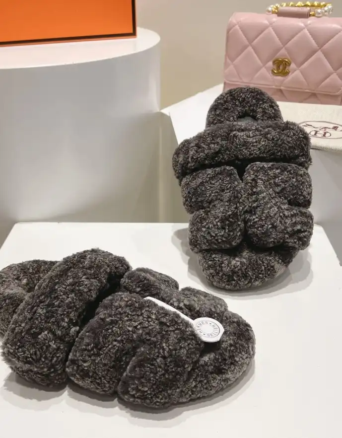 hype Hermes Slippers