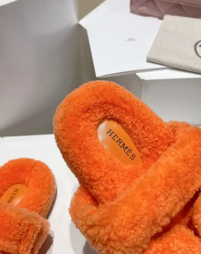 hype Hermes Slippers