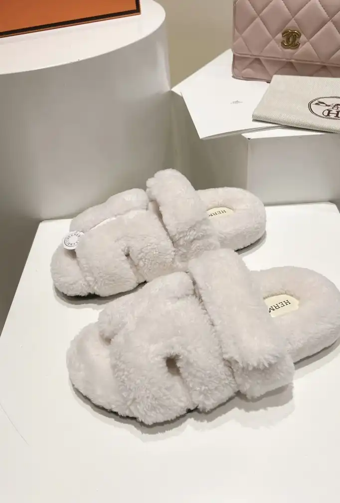 hype Hermes Slippers