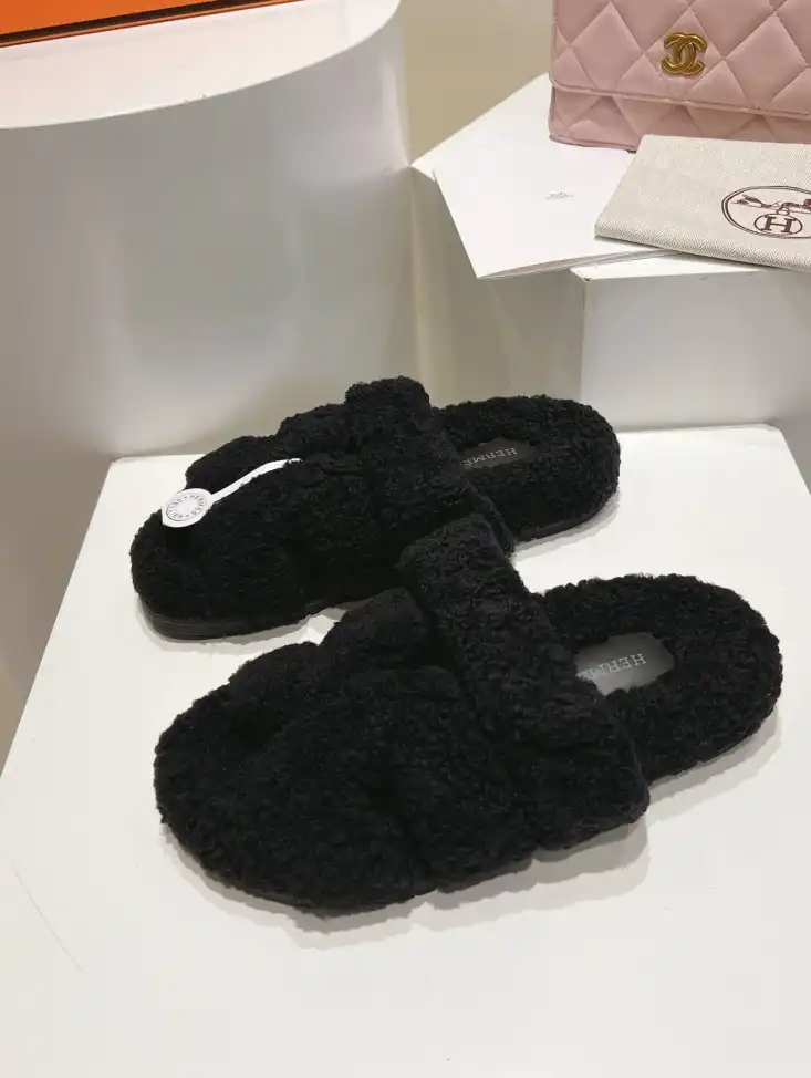 hype Hermes Slippers