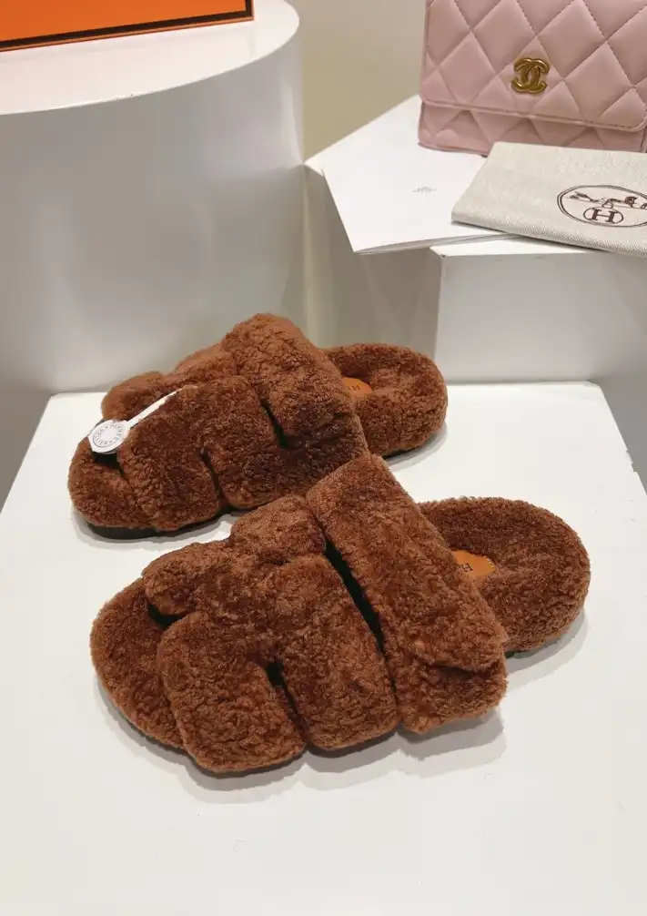 hype Hermes Slippers