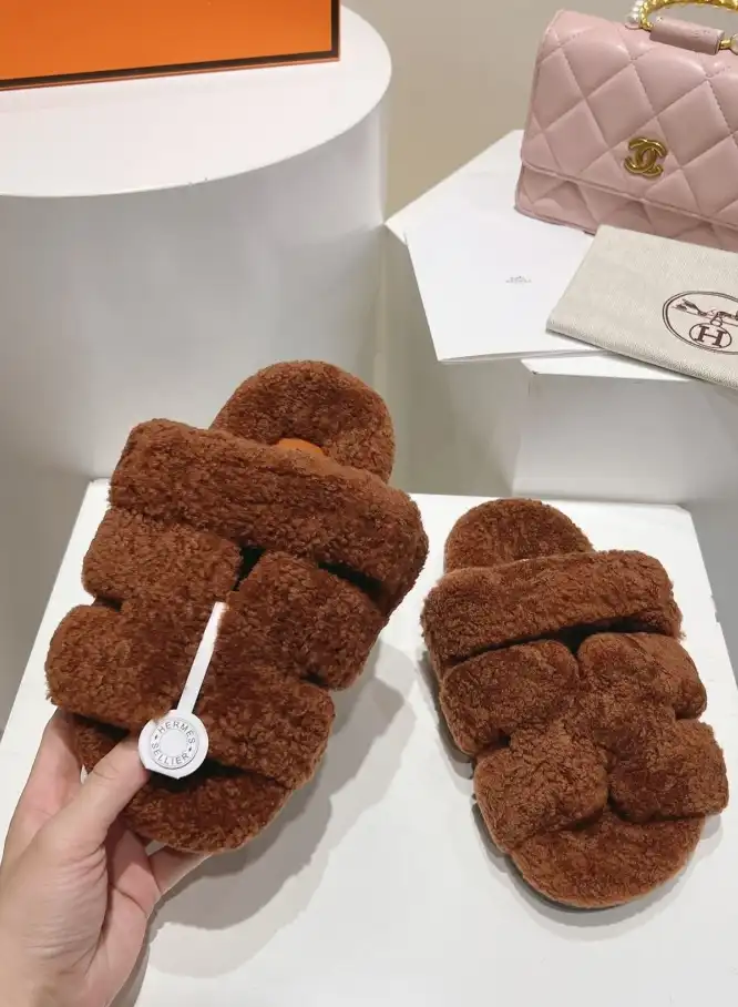 hype Hermes Slippers