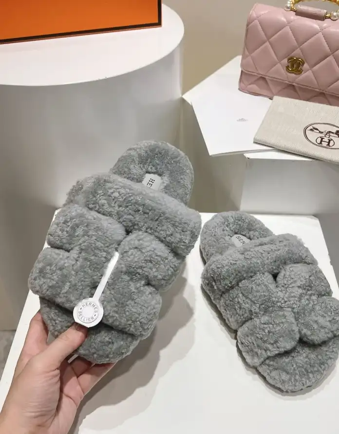 hype Hermes Slippers