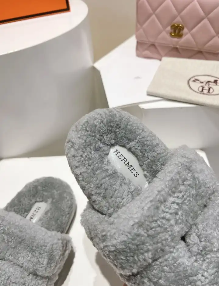 hype Hermes Slippers