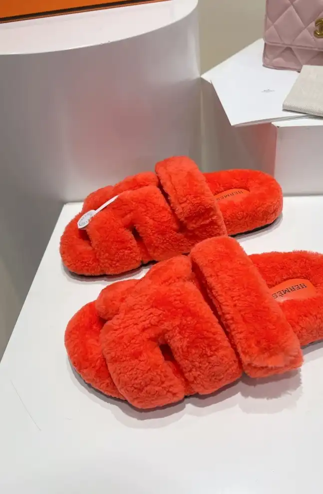 hype Hermes Slippers