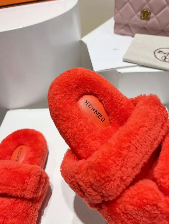 hype Hermes Slippers