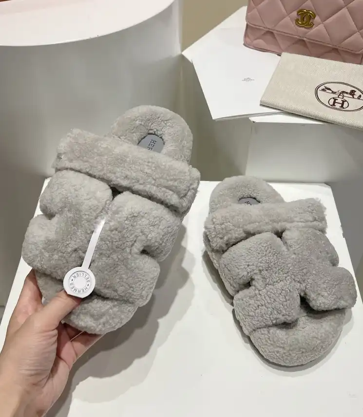 hype Hermes Slippers