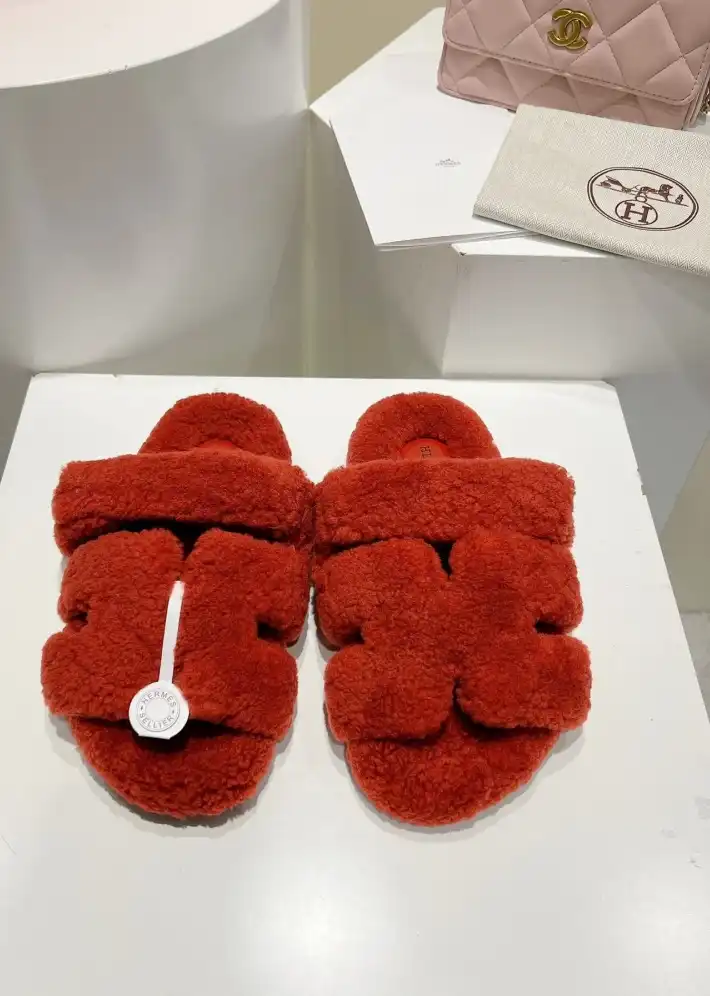 hype Hermes Slippers