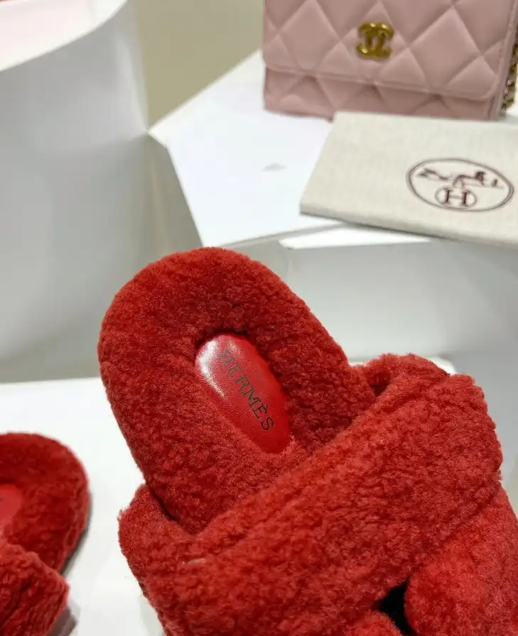 hype Hermes Slippers