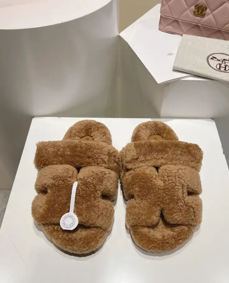 hype Hermes Slippers