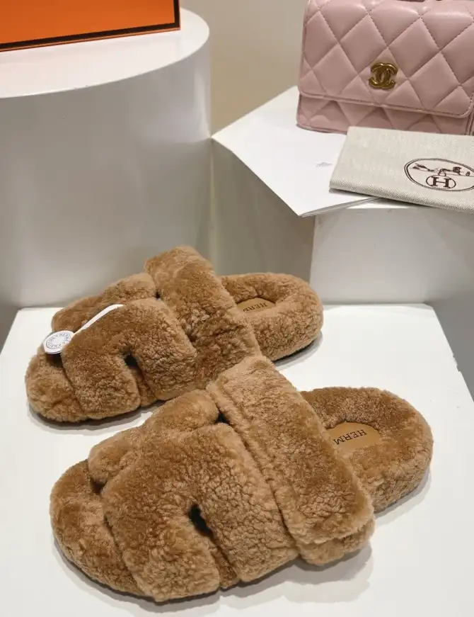 hype Hermes Slippers