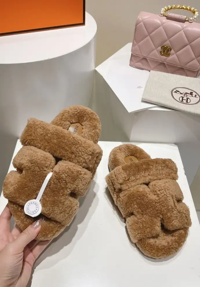 hype Hermes Slippers