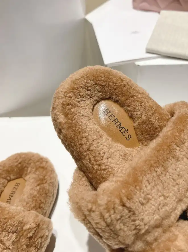 hype Hermes Slippers