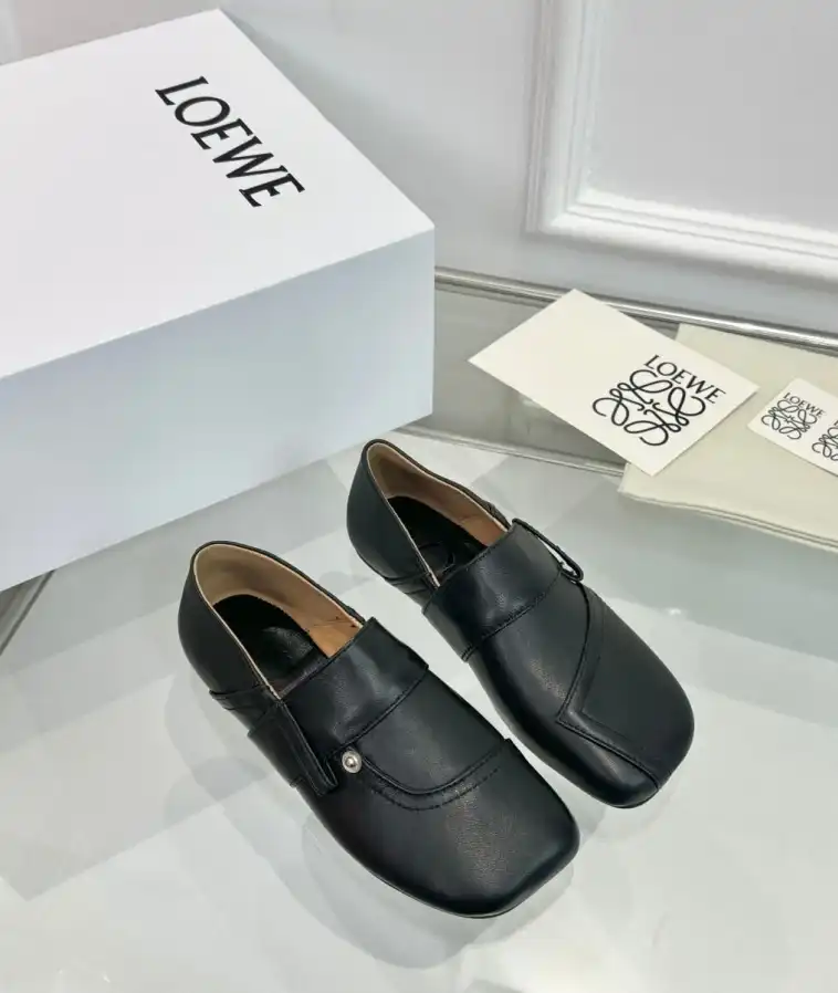 hype Loewe Leather Shoes