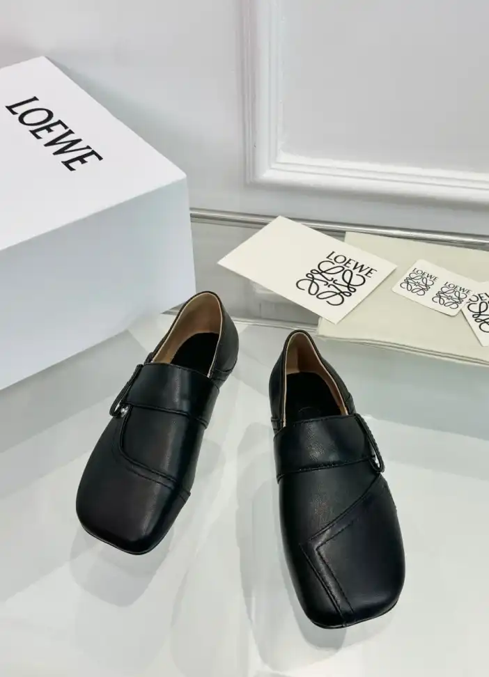 hype Loewe Leather Shoes