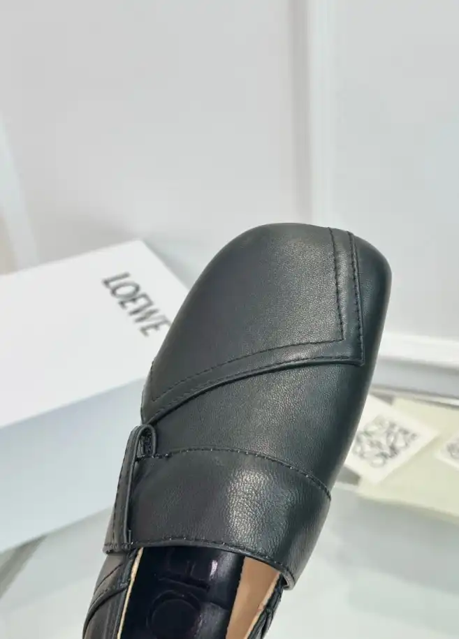 hype Loewe Leather Shoes