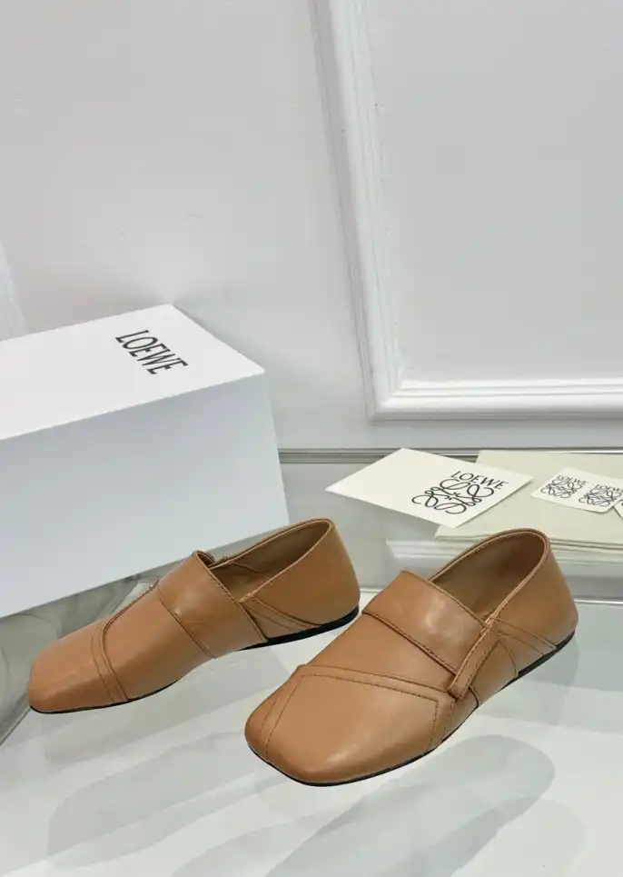 hype Loewe Leather Shoes