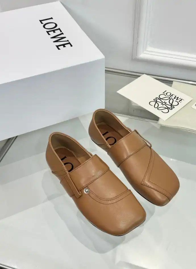 hype Loewe Leather Shoes