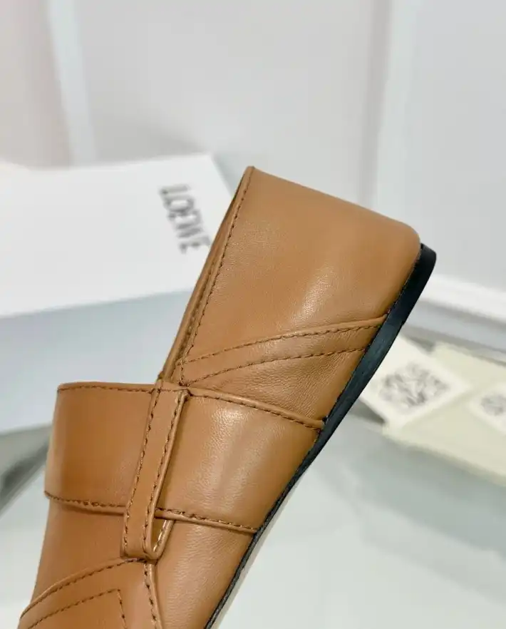 hype Loewe Leather Shoes