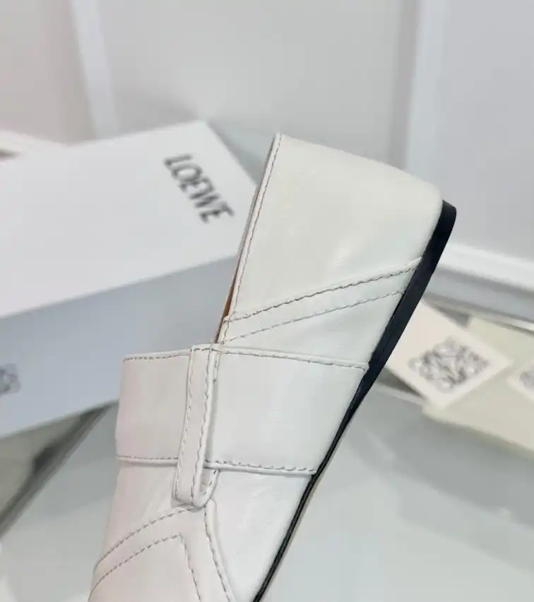 hype Loewe Leather Shoes