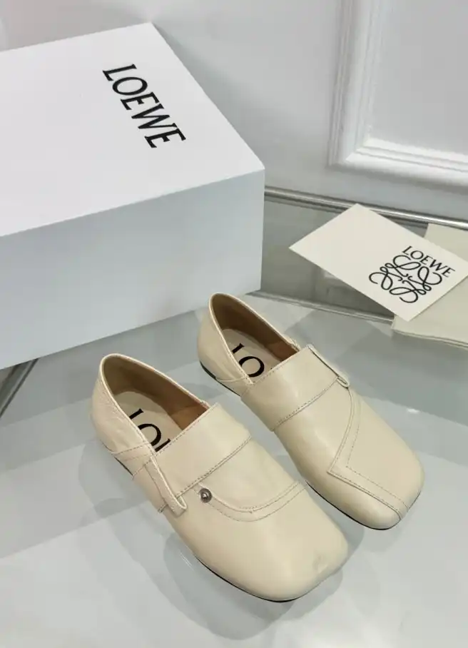 hype Loewe Leather Shoes