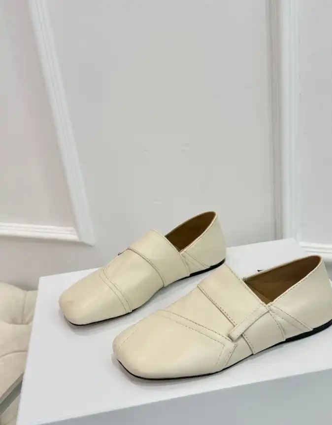 hype Loewe Leather Shoes