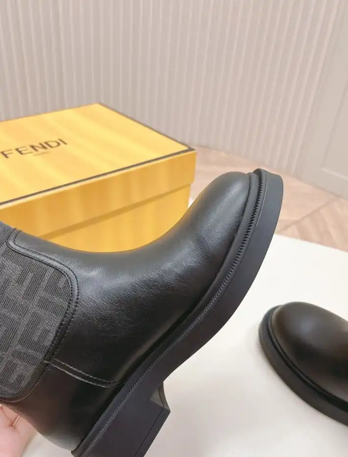 hype Fendi Boots