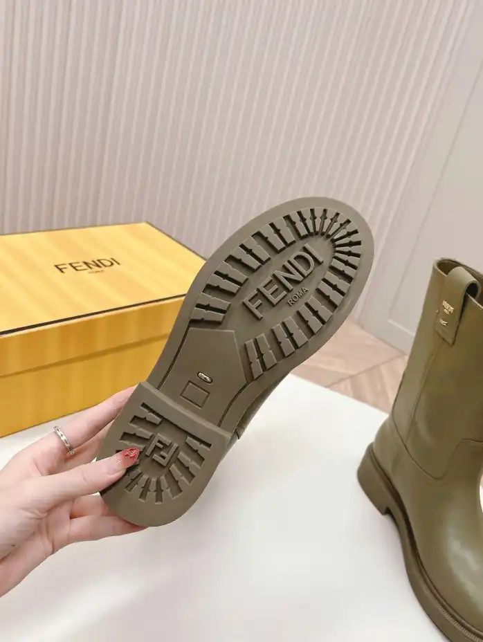 hype Fendi Boots