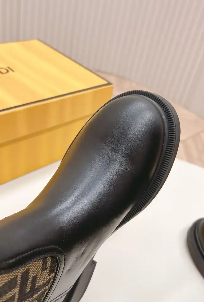 hype Fendi Boots