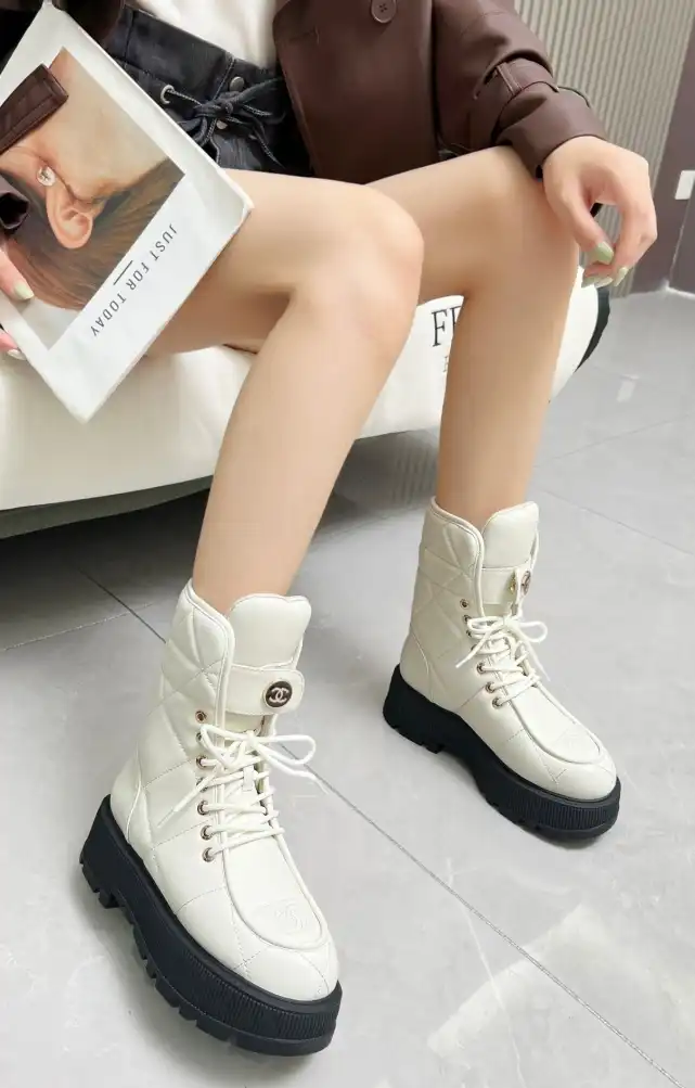 hype Chanel Boots