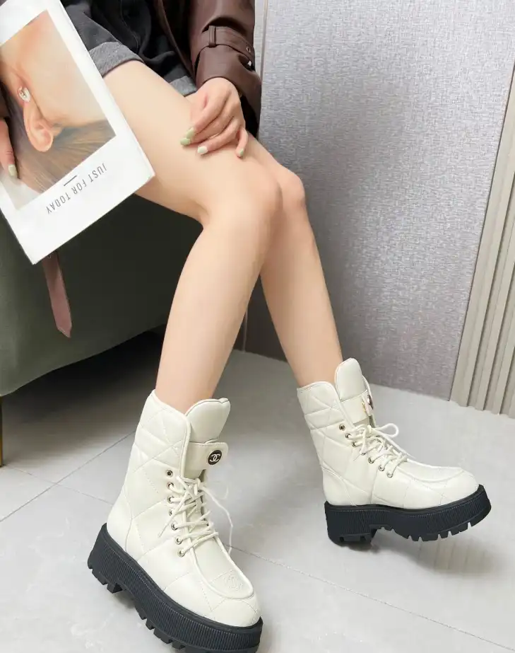 hype Chanel Boots